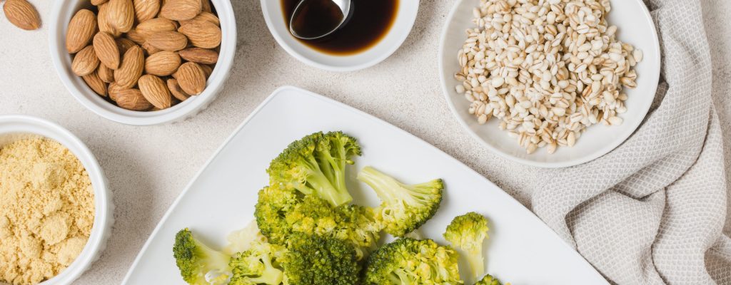 top-view-broccoli-plate-with-almonds